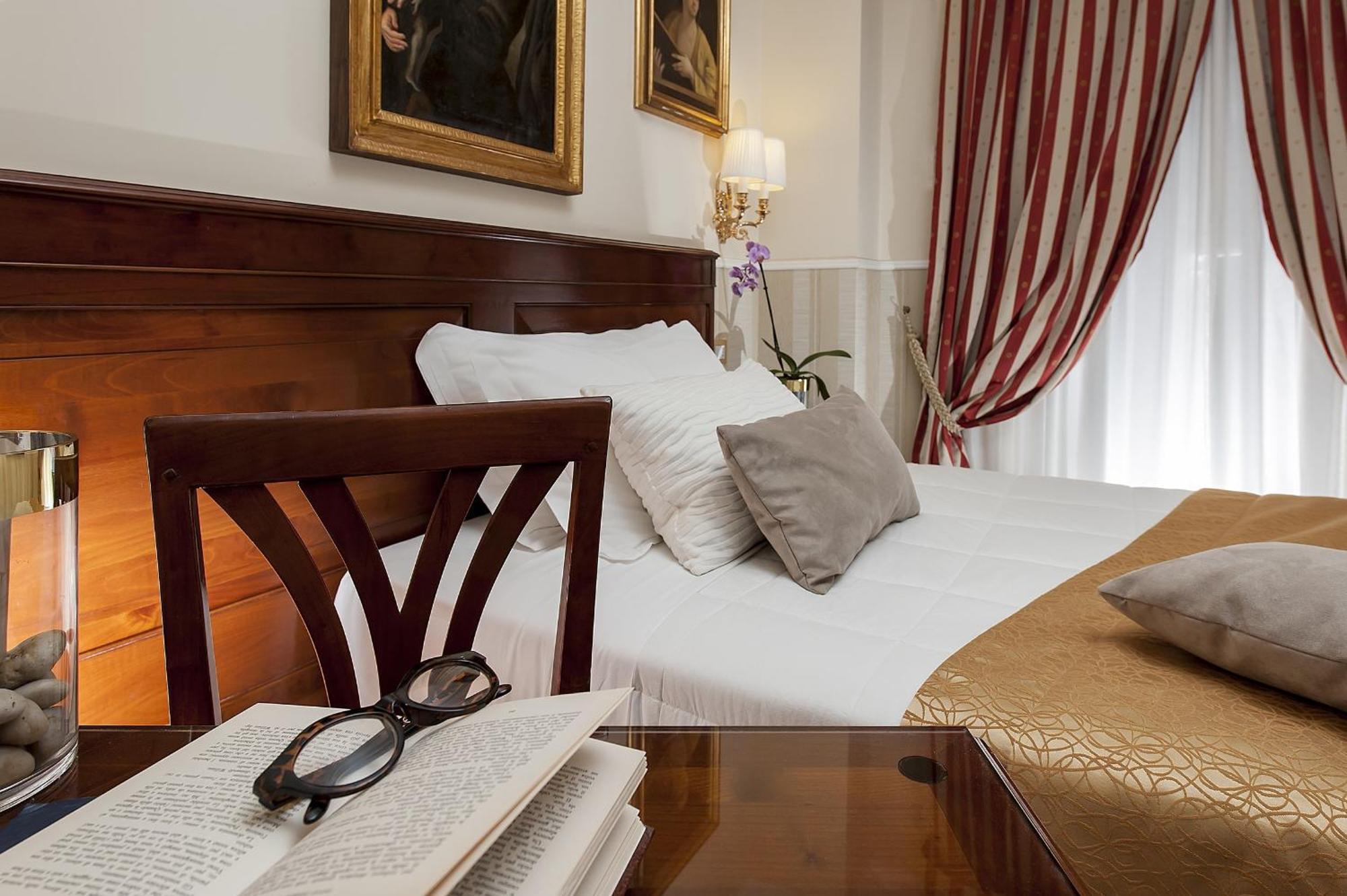 Hotel Des Artistes Roma Room photo